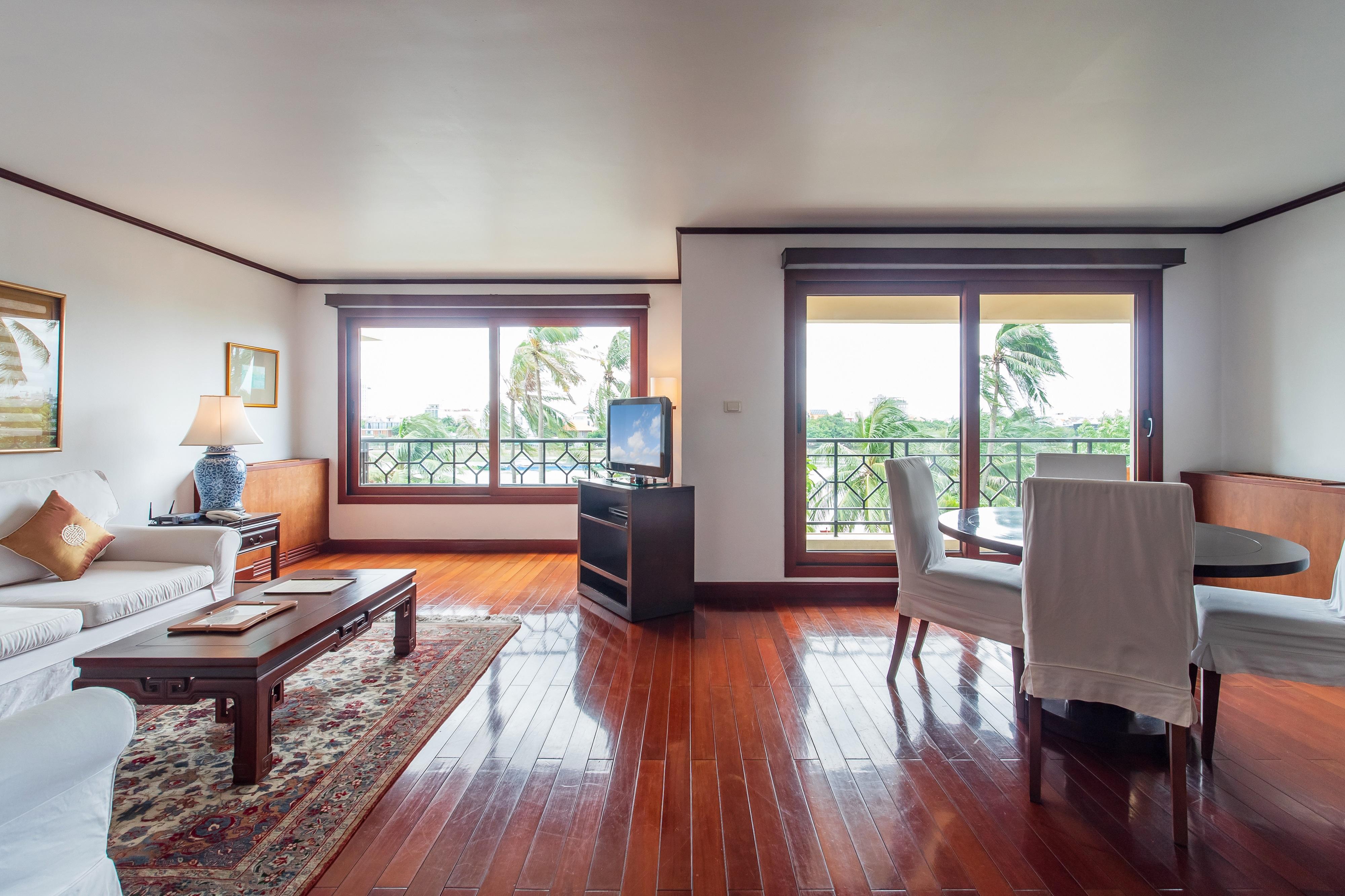 Saigon Domaine Luxury Residences Хошимин Екстериор снимка
