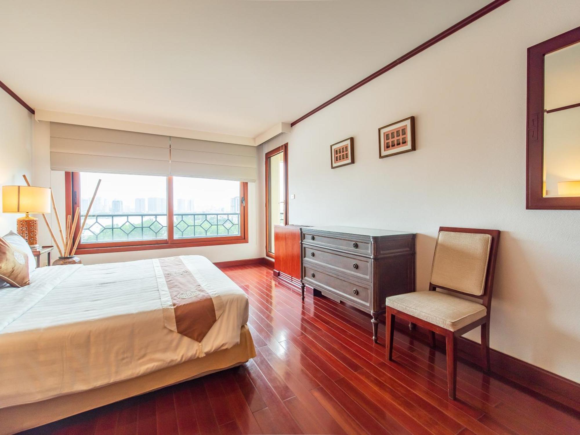 Saigon Domaine Luxury Residences Хошимин Екстериор снимка